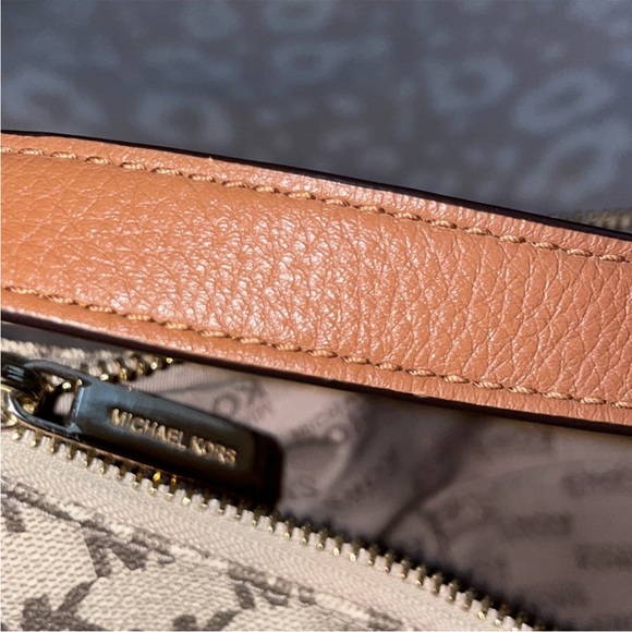 NWT Michael Kors LUPITA NAT/ACORN LG HOBO $398 Firm Price No offers please - Picture 5 of 8